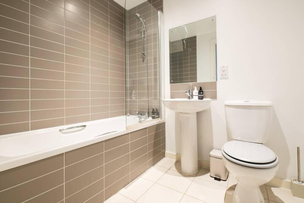 Quayside Apartment Poole Eksteriør bilde